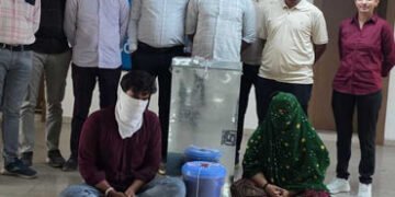 આઠ કરોડના ૨૩ કિલો હાઇબ્રીડ ગાંજા સાથે ભાઇ-બહેનને ઝડપી લેવાયા | ahmedabad SOG nabbed brother and sist…