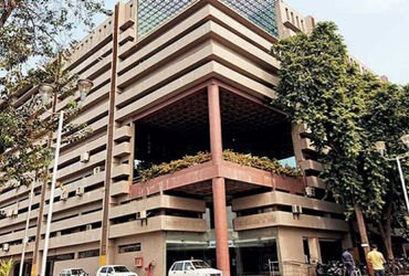 કોન્ટ્રાક્ટરોને ઘી-કેળા! AMCની સ્થાયી સમિતિમાં 45 મિનિટમાં 216 કરોડના કામ મંજૂર | AMC Clears Rs 216 …