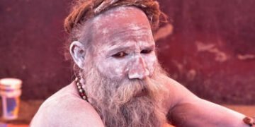 જૂનાગઢના ભવનાથમાં અલખ નાદ: સાધુઓના ધૂણા અને ભસ્મ પાછળનું ગૂઢ રહસ્ય, જાણો આધ્યાત્મિક અને વૈજ્ઞાનિક મહ…