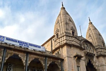 વડોદરામાં તાંદલજા-સહકાર નગરના ઝુંપડા તોડ્યાને આઠ વર્ષ થયા છતાં મકાન મળ્યા નહીં : 18 મહિનાથી ભાડું ચૂ…