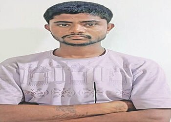 હળવદના ટીકરમાં બંધ મકાનમાં ચોરી કરનાર શખ્સ ઝડપાયો | Man arrested for stealing from a locked house in…