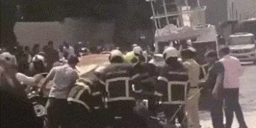 મુંબઈમાં મેટ્રો પિલરનો સ્લેબ ધરાશાયી: રિક્ષા અને કારનો કચ્ચરઘાણ, 4થી વધુ ઈજાગ્રસ્ત | mumbai mulund m…