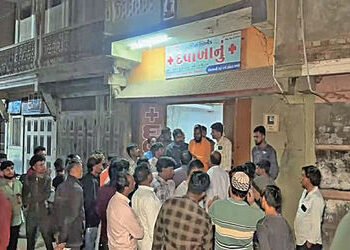 લગ્ન પ્રસંગમાં આઇસ્કીમ ખાધા બાદ 150 થી 200 લોકોને ખોરાકી ઝેરની અસર | 150 to 200 people suffer from f…