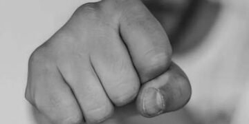 છાણીમાં સિક્યુરિટી જવાન પર હુમલો કરી ચપ્પુ બતાવી જાનથી મારી નાખવાની ધમકી | Security personnel attack…