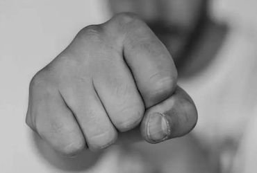 છાણીમાં સિક્યુરિટી જવાન પર હુમલો કરી ચપ્પુ બતાવી જાનથી મારી નાખવાની ધમકી | Security personnel attack…