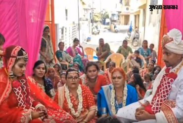 ગોધરા: લોહીના સંબંધો પણ ઝાંખા પડ્યા! કિન્નર માતાઓએ દત્તક દીકરી પાયલને ‘રાજકુમારી’ની જેમ સાસરે વળાવી …