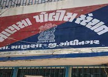 માણસાના રીઢા બુટલેગરને પાસા હેઠળ ભુજની જેલમાં ધકેલી દેવાયો | Mansa’s habitual bootlegger sent to Bhu…