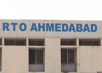 ઓવરલોડ,સ્પીડ સહિત નિયમનો ભંગ વાહન ચાલકોને રૃા. ૫૪૨ કરોડ દંડ | A atai ekkewe alluk Rs 542 crore moni