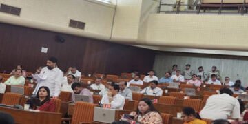 સુરત પાલિકાના 11301 કરોડના બજેટ પર સતત બીજા દિવસે ચર્ચા | Surat Municipality’s Rs 11301 crore budget…