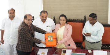 વડોદરા કોર્પોરેશનનું વર્ષ 2026-27નું અંદાજપત્ર ચેરમેન ડૉ.શીતલ મિસ્ત્રીએ સમગ્ર સભામાં રજુ કર્યું | Va…