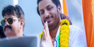 1800 કરોડના જમીન કૌભાંડ મામલે અજિત પવારના પુત્ર પાર્થને મોટી રાહત, તપાસ કમિટીએ આપી ક્લીનચીટ | Pune L…