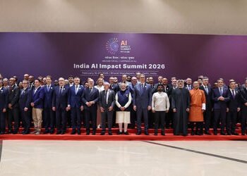 PM મોદીની હાજરીમાં બે ટેક દિગ્ગજો વચ્ચેનો અણબનાવ ઉઘાડો પડ્યો, એકબીજાનો હાથ પણ ન પકડ્યો | india ai im…