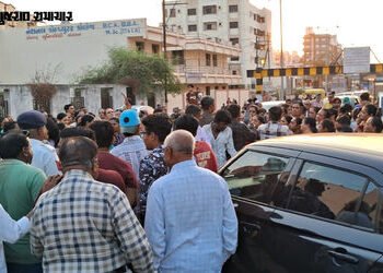 કોન્ટ્રાક્ટર કામ અધૂરું મૂકી છૂમંતર, જનતા પરેશાન! જામનગરમાં સત્યમ કોલોની અંડરબ્રિજ નજીકના ખરાબ રસ્તા…