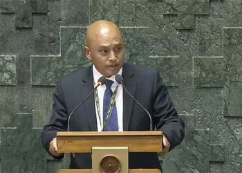 ફૂટબોલ રમતાં શિલોંગના સાંસદને હાર્ટ એટેક આવતા કરુણ મોત, રાજકારણમાં શોકનો માહોલ | Shillong MP Ricky A…