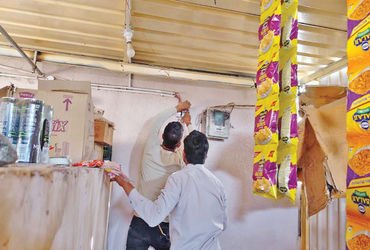 સુરેન્દ્રનગરના બાર ગામોમાંથી 45.77 લાખની વીજ ચોરી ઝડપાઈ | Electricity theft worth Rs 45 77 lakhs cau…