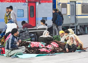 આજથી 6 દિવસ રેલવે વ્યવહારને અસર, સૌરાષ્ટ્ર રુટની અમુક ટ્રેન રદ તો ઘણી મોડી પડશે | rajkot railway div…