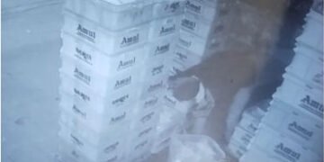 લો બોલો! અમદાવાદના વસ્ત્રાલમાં સોનું-ચાંદી નહીં દૂધ ચોરના આતંકથી લોકો કંટાળ્યા! | Ahmedabad: Milk Th…