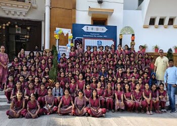 જામનગર મહાનગરપાલિકા સંચાલિત નગર પ્રાથમિક શિક્ષણ સમિતિ હેઠળની શાળા નં-18ના વિદ્યાર્થીઓએ રાષ્ટ્રીય વિજ…