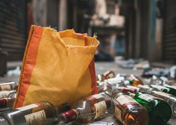 વડોદરા: તમાકુના થેલામાંથી 28,500નો વિદેશી દારૂનો જથ્થો મળ્યો