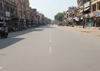 વધુ એક રસ્તો બંધ: ગોલ્ડન જંકશન પર નવી વરસાદી ગટર અંગે આગામી 20 દિવસ સુધી રસ્તો બંધ | Vadodara: Road …