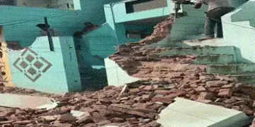 રાજકોટમાં ‘ઓપરેશન જંગલેશ્વર’: 1400 મકાનો પર ચાલશે બુલડોઝર, સ્થાનિકોની માંગ હાઈકોર્ટે ફગાવી | rajkot …