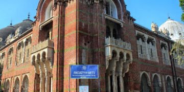 હિન્દુ સ્ટડીઝનો કોર્સ ડચકા ખાવા માંડયો, હંગામી અધ્યાપકોના પગારના પણ ફાંફા | hindu studies course in …