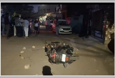 અમદાવાદના બહેરામપુરામાં સરાજાહેર ખૂની ખેલ, 19 વર્ષના યુવાનની છરીના ઘા ઝીંકી હત્યા | Ahmedabad: 20 Ye…