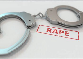 શાળા કે શૈતાનનું ઘર? ઓડિશામાં ધોરણ-7ની બાળકીનું જાતીય શોષણ કરનારા 5 શિક્ષકો ઝડપાયા | odisha kendrapa…