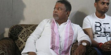 બંગાળના રાજકારણના ‘ચાણક્ય’ અને પૂર્વ રેલવેમંત્રી મુકુલ રોયનું નિધન, મમતાએ ગુમાવ્યા જૂના સાથી | Forme…