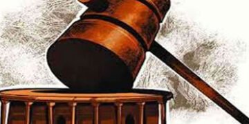 વૃદ્ધ પતિની આર્થિક સ્થિતિ ધ્યાને લઈ સેશન્સ કોર્ટે ભરણ-પોષણ ઘટાડી આપ્યું | the sessions court reduced…