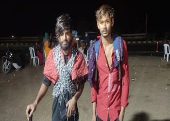 16 વર્ષના કિશોરની 10 કિલો સાંકળના ભાર સાથે દ્વારકા સુધીની પદયાત્રા | 16 year old boy walks to Dwarka…