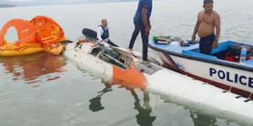 વધુ એક દુર્ઘટના! આંદામાનના દરિયામાં હેલિકોપ્ટરનું ક્રેશ લેન્ડિંગ, પાયલોટની સૂઝબૂઝથી બચ્યા જીવ | Pawa…