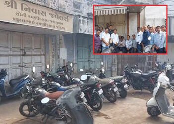 મોરબીમાં સોની યુવાનની હત્યાના વિરોધમાં જામનગરની ચાંદીબજાર અડધો દિવસ બંધ : ધરણાં સાથે વિરોધ પ્રદર્શન …