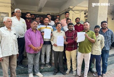 મંજૂરી વગર ખેતરોમાં વીજપોલ નાખી દેવાતા બાવળાના 6 ગામના ખેડૂતોનો હોબાળો, મામલતદારને આવેદન | Ahmedabad…