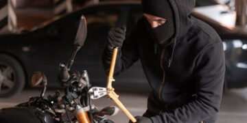 જામનગર શહેર અને જિલ્લામાં વાહન ચોર ટોળકી ફરી સક્રિય બની : જામનગર અને જામજોધપુરમાંથી બે મોટરસાયકલની ઉ…