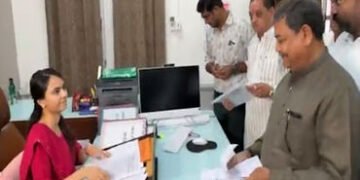 બરોડા ડેરીના ડિરેક્ટરોએ એક સાથે ફોર્મ ભર્યા, આવતીકાલે છેલ્લો દિવસ | Baroda Dairy directors fill out …