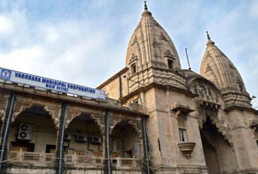 વડોદરા શહેરના રસ્તાઓ પરના ખાડાઓની દુરસ્તી પાછળ રૂ.1.70 કરોડનો ખર્ચ થયો | Rs 1 70 crore spent on repa…