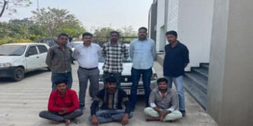 ધોળકાના પીસાવાડામાં 2 ગાયોની ચોરી કરી કતલ કરનાર 3 શખ્સ ઝડપાયા | 3 people arrested for stealing and s…
