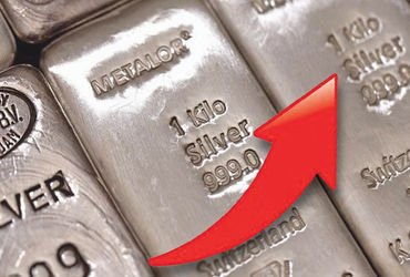 વૈશ્વિક બજાર પાછળ ચાંદીમાં રૂ.2500નો ઉછાળોઃ પ્લેટીનમ પણ રૂ.3000 વધ્યું | Silver jumps by Rs 2500 on …