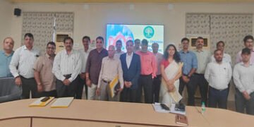 વડોદરા રેલવે સ્ટેશન ખાતે ગુજરાત પોલીસ ચોકીના સ્થળાંતરની માગ | Demand for relocation of Gujarat Polic…