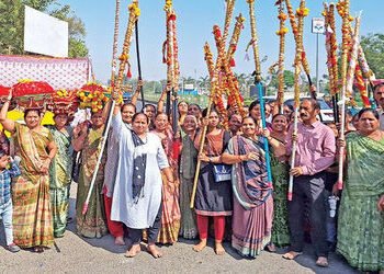 જય રણછોડના ગગનભેદી નાદ સાથે આજથી ડાકોરની પદયાત્રાનો પ્રારંભ, ભક્તિના સંગમથી વાતાવરણ જીવંત બનશે | Tho…