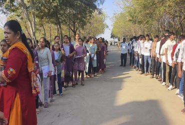 હળવદમાં ધો.10ના 2254 અને ધો.12ના 1854 વિદ્યાર્થીઓ પરીક્ષા આપી | 2254 students of Std 10 and 1854 stu…