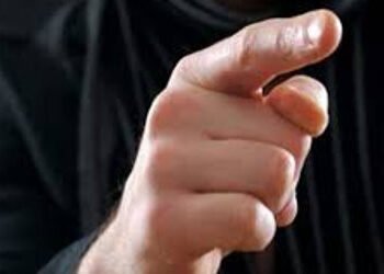 સુભાનપુરામાં બે પુત્રોની પિતાને ધમકી..ત્રણ દિવસમાં મકાન ખાલી કરી દો નહિંતર જોઇ લેશું | Two sons thre…