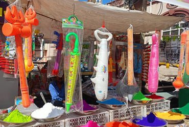 આ વખતે ધુળેટી પૂર્વે ત્રિશુલ, ફરસી, ગદા આકારની પિચકારીનું આગમન | This time before Dhuleti the arriva…