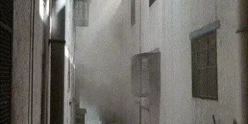 સુરત: મિલેનિયમ માર્કેટ-1માં ભીષણ આગ, ફાયર વિભાગની ટીમ ઘટનાસ્થળે | Surat’s Millennium Market 1 Engulf…