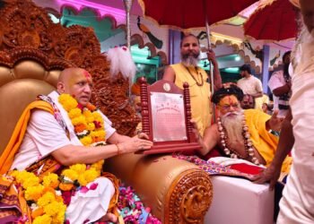 સણોસરાનાં શ્રી દાનેવ આશ્રમના ગાદીપતિ મહંત શ્રી નિરુબાપુ બન્યાં જગતગુરુ શ્રી નિરુદેવાચાર્યજી મહારાજ