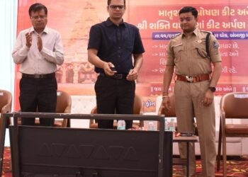 અંબાજી મંદિર હવે માઈભક્તો માટે ડિજિટલ બન્યું: કલેક્ટરના હસ્તે અત્યાધુનિક મોબાઈલ એપ લોન્ચ કરાઈ