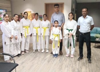 રાજકોટમાં આંતરરાષ્ટ્રીય મહિલા દિવસની ભવ્ય ઉજવણી: ૧૦૦૦ દીકરીઓએ માર્શલ આર્ટ્સ દ્વારા બતાવ્યું નારી શક્…