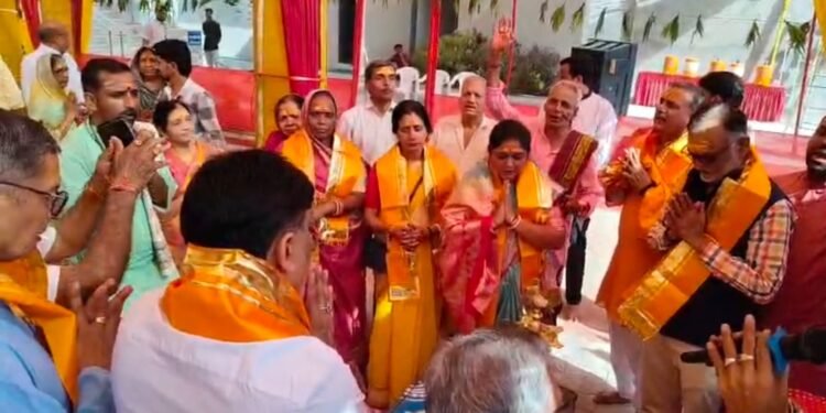 અંબાજી – શ્રી રામ – કૃષ્ણ પરિવાર નો પ્રાણ પ્રતિષ્ઠા કાર્યક્રમ આજ થી શરૂ…..