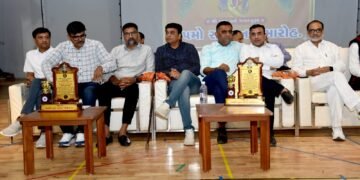 આહિર યુવા ફોરમ, ગાંધીનગર દ્વારા રાજય મંત્રી ત્રિકમભાઈ છાંગાના અધ્યક્ષ સ્થાને તેજસ્વી તારલાઓનો સન્માન…